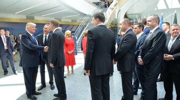 klaus iohannis a plecat spre sua unde va fi primit de donald trump