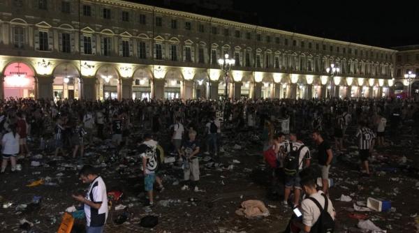 video 400 de raniti dupa un moment de panica intre suporterii juventus torino