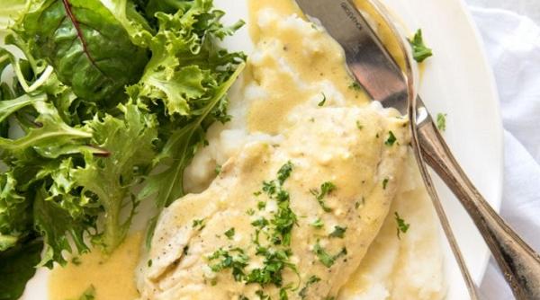 peste la cuptor cu sos de usturoi reteta usoara de vara