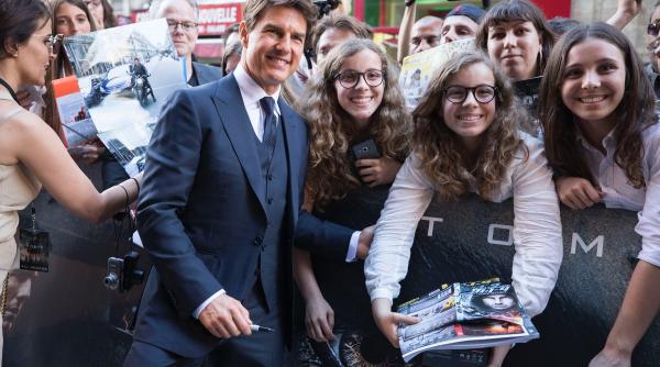 tom cruise si a riscat viata pentru un selfie in timpul filmarilor peliculei the mummy