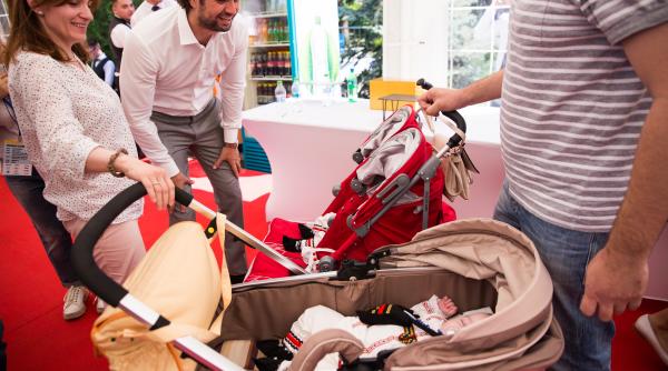 1 200 de copii romani made in greece