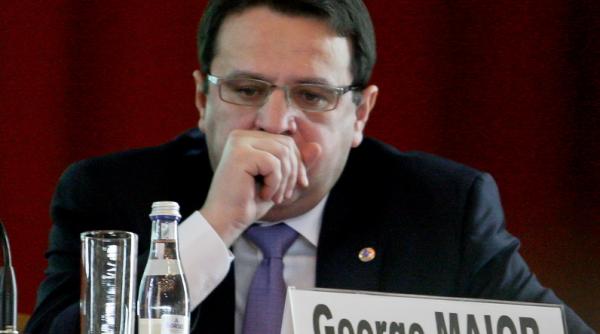 maior spune ca mail urile despre care vorbeste guccifer nu au existat