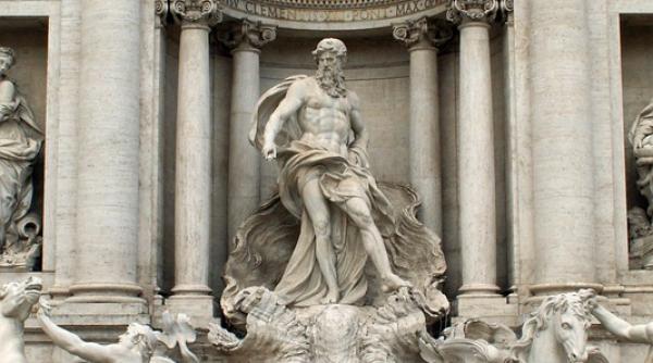 turistii care mananca pe bordurile fantanilor antice din roma risca amenzi de cateva sute de euro