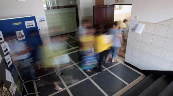 evaluarea nationala 2017 la limba romana elevii sustin examenul pe 19 iunie