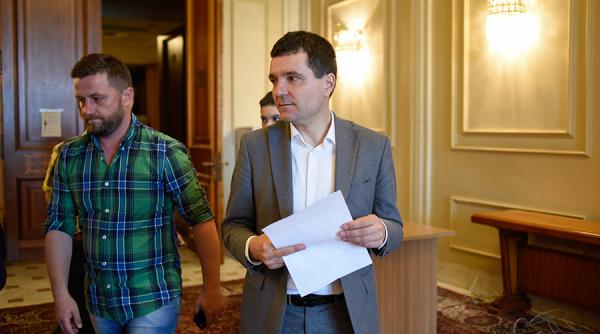 nicusor dan si a pus progresistii in cap