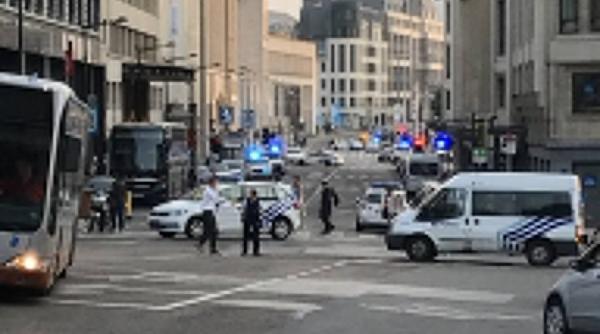 video panica la bruxelles dupa o explozie si mai mute focuri de arma gara centrala a fost evacuata