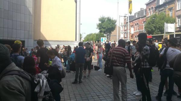 belgia zona garii din namur evacuata din cauza unui pachet suspect