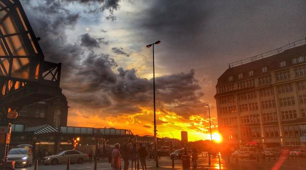 doi morti si mai multe zboruri au fost anulate dupa furtunile inregistrate in germania