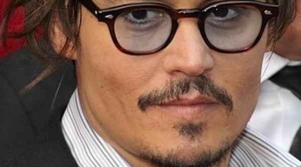 johnny depp a prezentat scuze publice pentru gluma sa despre asasinarea lui donald trump
