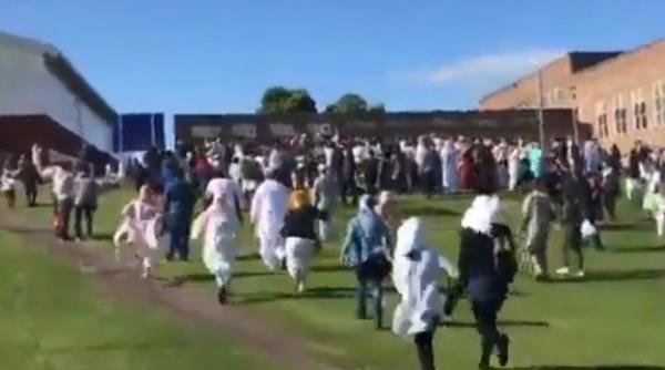 sase raniti dupa ce o masina a intrat pe trotuar la newcastle politia nu considera ca ar fi un incident terorist