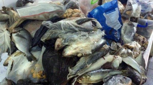 constanta peste expirat descoperit de protectia consumatorilor in localurile de pe plaja din eforie nord