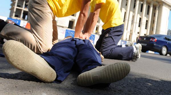 galati sapte persoane au lesinat pe strada din cauza caniculei