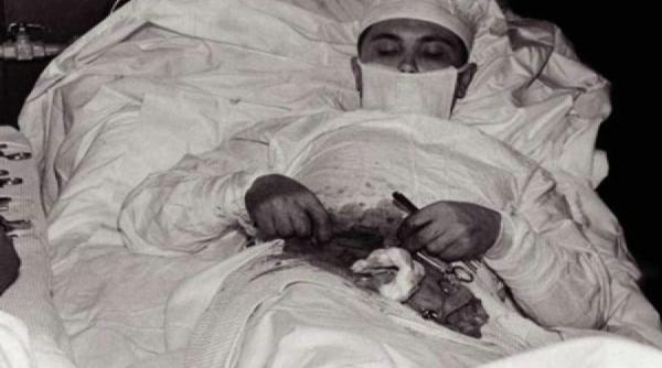 chirurgul care s a operat de unul singur la minus 50 de grade in antarctica