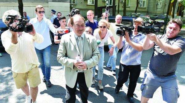 mircea basescu s a ales cu un nou proces fratele fostului presedinte a fost dat in judecata pentru ca si a falimentat propria firma