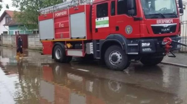 olt inundatii in slatina si bals la un liceu si la societati private peste 2 400 consumatori fara energie electrica