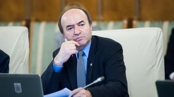 tudorel toader au fost vizitatori ai arhivei sipa care nu aveau certificate orniss