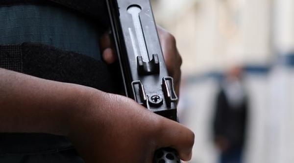 premierul francez avertizeaza ca ar putea urma noi atacuri teroriste starea de urgenta va fi ridicata pana pe 1 noiembrie