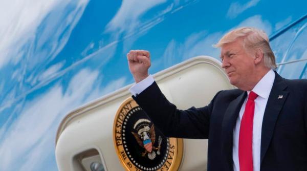 presedintele trump se ia la tranta cu cnn