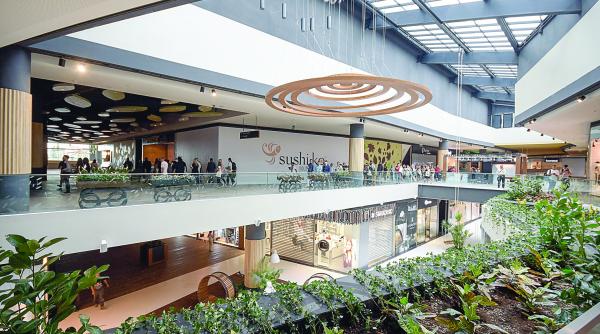 doar 25 30 de orase din romania pot absorbi mall uri