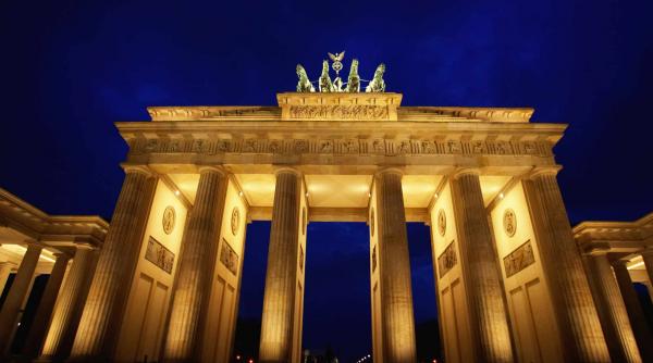 nemtii au platit 5 7 milioane euro pentru panama papers