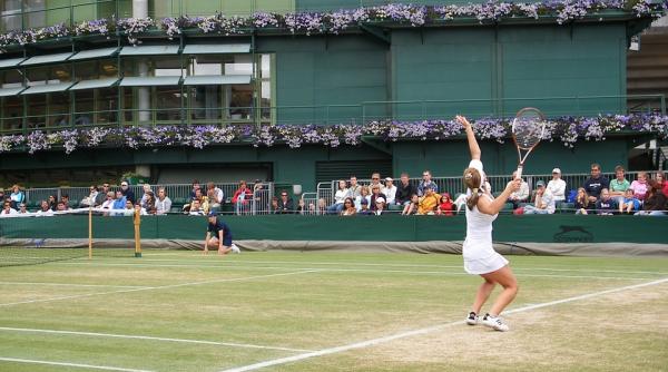 simona halep calificata in turul al treilea la wimbledon dupa un meci solicitant