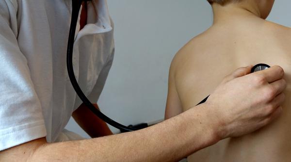 rujeola continua sa se raspandeasca si sa faca victime in europa oms