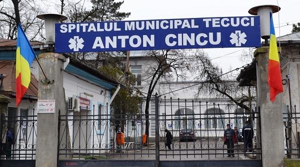 copil asfixiat de un bob de porumb familia acuza medicii de neglijenta