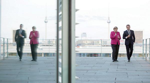 lupta la varf pentru preluarea sefiei ue noul presedinte francez a inceput o puternica ofensiva diplomatica