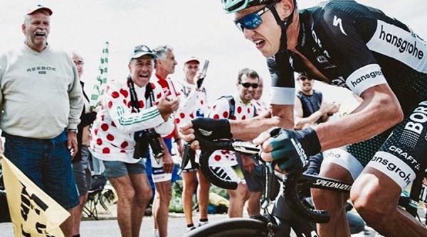 imagine socanta cum arata picioarele unui ciclist dupa 16 etape din turul frantei