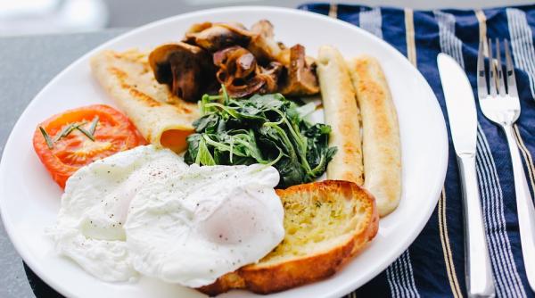 cheia unei diete de succes mananca micul dejun ca un rege pranzul ca un print si cina ca un cersetor