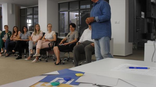 la muzeu cu dga si tinerii politisti de la suceava