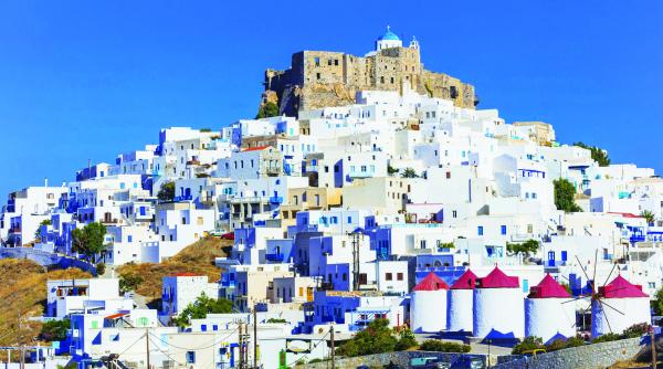 destinatia saptamanii mykonos town orasul amfiteatru