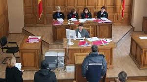 medic din cadrul casei judetene de pensii ilfov trimis in judecata pentru luare de mita