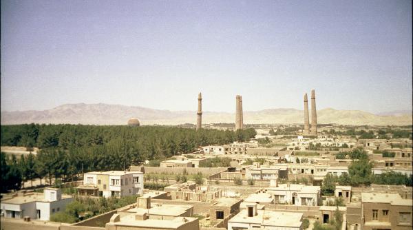 zeci de morti dupa un atac la o moschee din herat