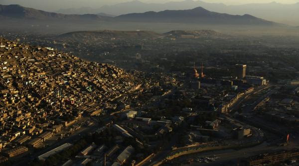 50 de oameni omorati de insurgenti intr un sat afghan