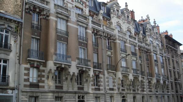 franta atac asupra unui grup de militari doi militari grav raniti