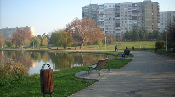 trafic restrictionat in zona parcului titan in perioada 11 13 cu ocazia concursului titans triathlon