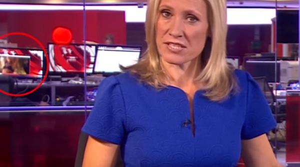 video un angajat al bbc surprins in direct in timp ce se uita la un film porno