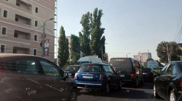 traficul pe soseaua dintre constanta simangalia este paralizat