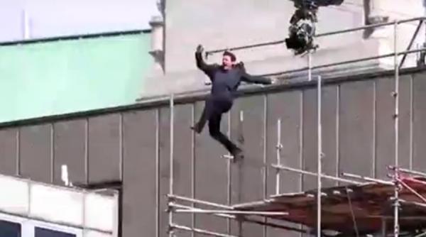 tom cruise pare sa se fi ranit in timp ce filma o cascadorie pentru mission impossible 6