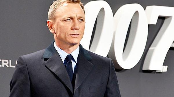 daniel craig s a razgandit si se intoarce la rolul lui james bond