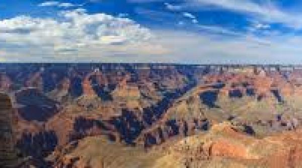 administratia trump retrage legea care interzice vanzarea de sticle de plastic in parcuri nationale