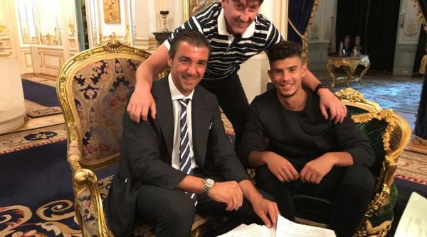 inca un tun gigi becali a anuntat transferul lui florinel coman dumnezeu l a pus sa joace asa slab