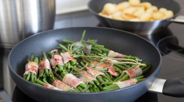 reteta zilei fasole verde in bacon afumat