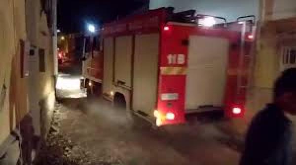 italia trei copii au fost recuperati in viata de sub daramaturile unei cladiri prabusite in casamicciola dupa cutremur