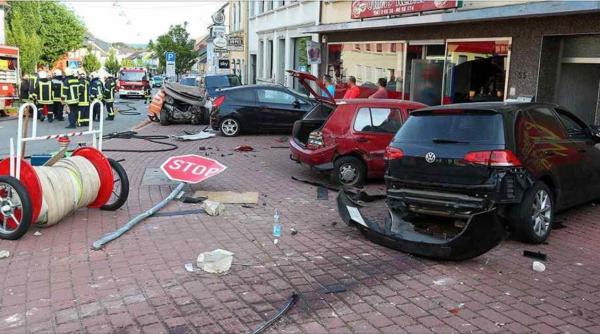 un autobuz a ucis o persoana si a ranit alte 6 intr un orasel din germania
