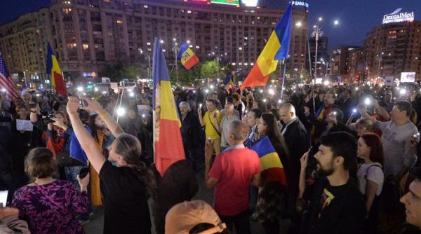 proteste de amploare in bucuresti si mai multe orase din tara duminica seara in capitala protestul incepe la ora 20 in piata victoriei