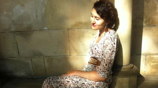 anina ciuciu romanca de etnie roma absolventa a universitatii sorbona candideaza pentru senatul frantei