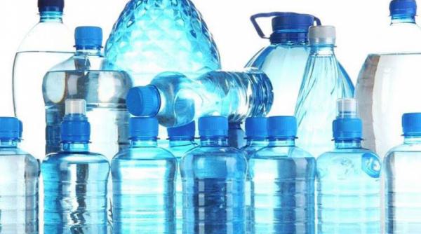 anunt soc se scumpeste apa executivul vrea sa puna timbru pe sticlele de apa la fel ca pe tigari sau alcool