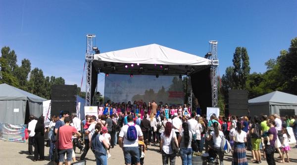 fundatia policlinici sociale regina maria organizeaza sambata un eveniment de strangere de fonduri in parcul herastrau
